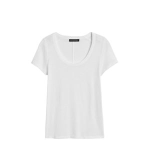 Banana Republic Scoop Neck Tshirt